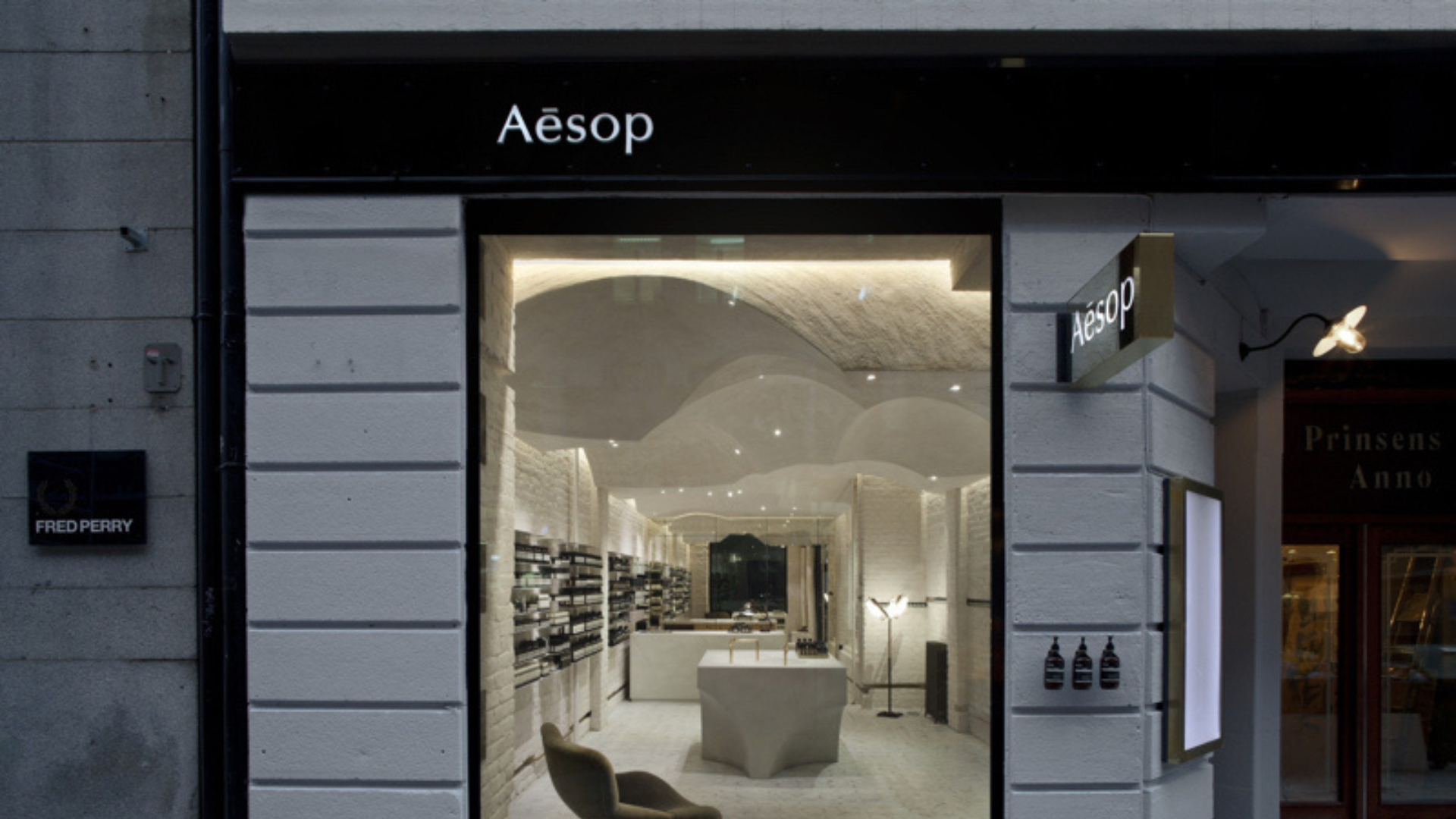 Nature & Co' stirs the sale of participations in 'Aesop' to 'CVC  Capital', 'L'Occitane' or 'Shiseido'
